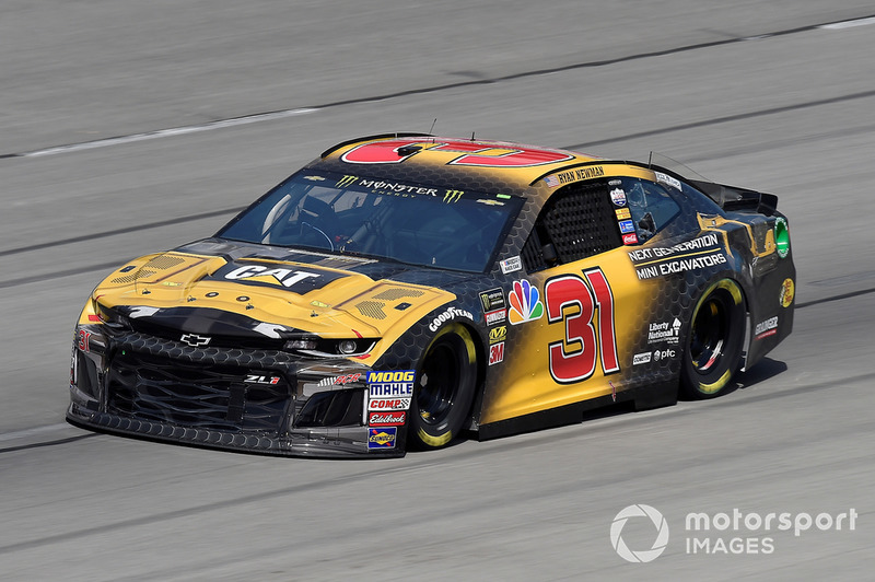 14. Ryan Newman, Richard Childress Racing, Chevrolet Camaro Caterpillar Next Gen Excavator