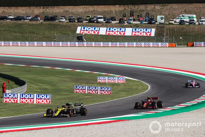 Esteban Ocon, Renault F1 Team R.S.20, Charles Leclerc, Ferrari SF1000, Sergio Pérez, Racing Point RP20