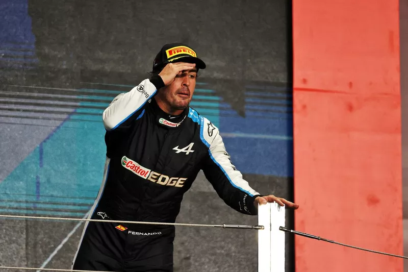 El tercer clasificado Fernando Alonso, Alpine 