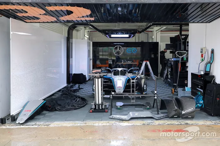 Mercedes-Benz EQ Formula E Team garaje