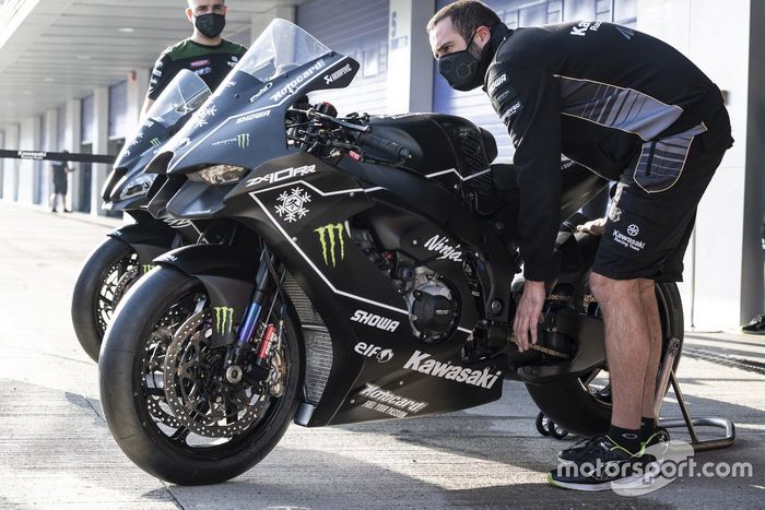 Kawasaki Racing Team, Kawasaki Ninja ZX-10RR 2021 SBK