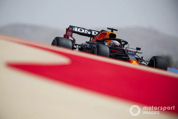 Max Verstappen, Red Bull Racing RB16B 