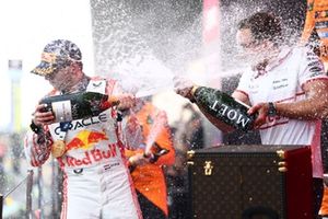 Lando Norris, McLaren, Oscar Piastri, McLaren, Max Verstappen, Red Bull Racing