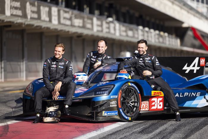 #36 Alpine A424: Nicolas Lapierre, Matthieu Vaxiviere, Mick Schumacher 