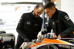 Mecánicos de McLaren