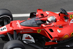 Sebastian Vettel, Ferrari SF70H, mit Cockpitschutz Shield