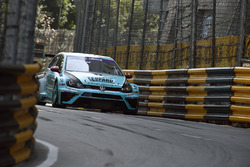Стефано Комини, Leopard Racing Team Volkswagen Golf GTI