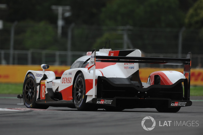 #8 Toyota Gazoo Racing Toyota TS050 Hybrid: Anthony Davidson, Sébastien Buemi, Kazuki Nakajima