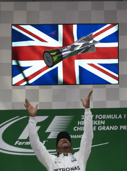 Podium: Lewis Hamilton, Mercedes AMG