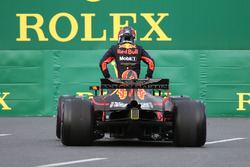 Daniel Ricciardo, Red Bull Racing RB14 yarış dışı