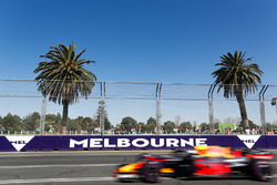 Daniel Ricciardo, Red Bull Racing RB14 Tag Heuer