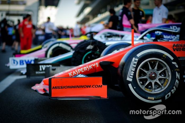 Ferrari SF90, Mercedes AMG F1, Racing Point, Renault F1 Team R.S.19