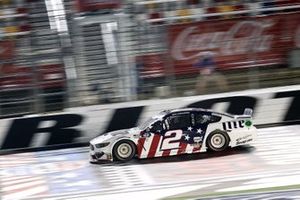 Race winner Brad Keselowski, Team Penske, Ford Mustang  