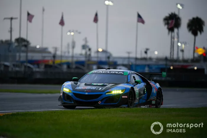 #57 Heinricher Racing w/MSR Curb-Agajanian Acura NSX GT3, GTD: Alvaro Parente, Misha Goikhberg  