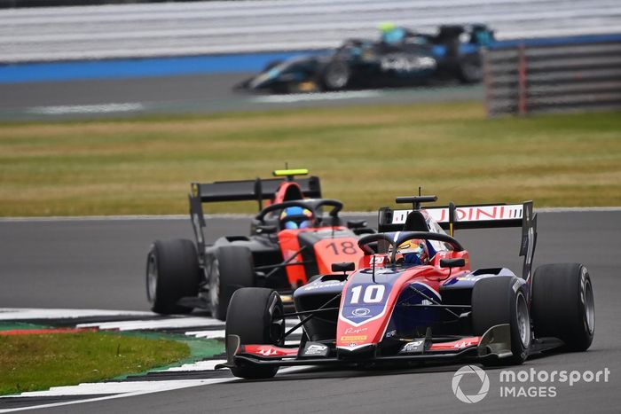 Lirim Zendeli, Trident, y Bent Viscaal, MP Motorsport 