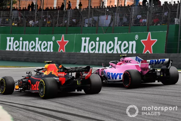 Esteban Ocon, Racing Point Force India VJM11 et Max Verstappen, Red Bull Racing RB14 en lutte