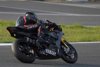 Lewis Hamilton, Yamaha R1