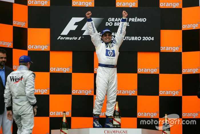 Juan Pablo Montoya, Williams en el podio.