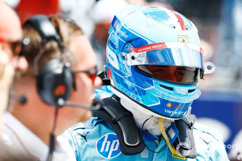 Charles Leclerc, Scuderia Ferrari, 2ème position, fête au Parc Ferme