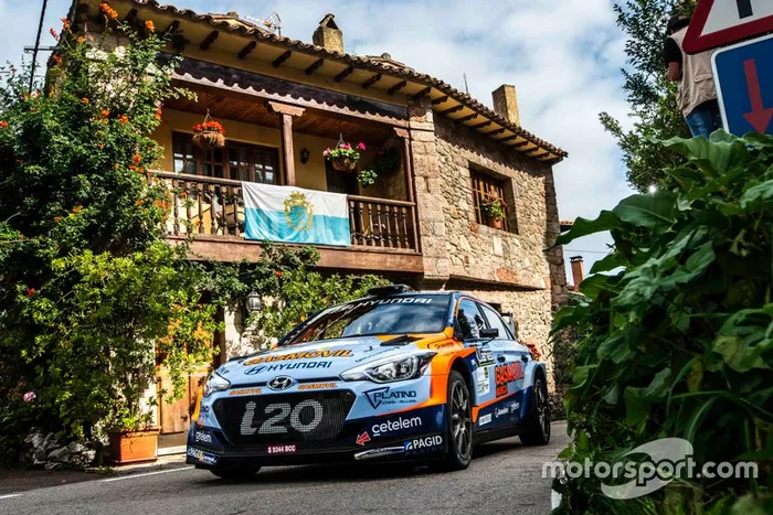Surhayen Pernía - Alba Sánchez (Hyundai i20 R5)