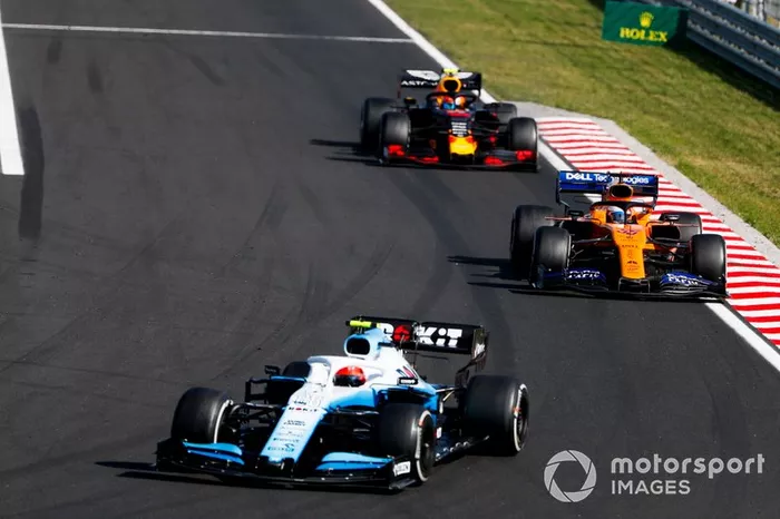 Robert Kubica, Williams FW42,  Carlos Sainz Jr., McLaren MCL34, Pierre Gasly, Red Bull Racing RB15