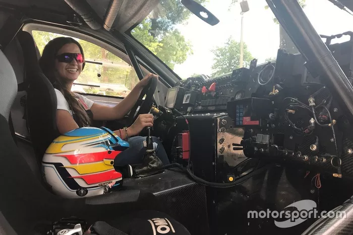 #222: Cristina Gutiérrez/Mónica Plaza – Mitsubishi Eclipse Cross Proto