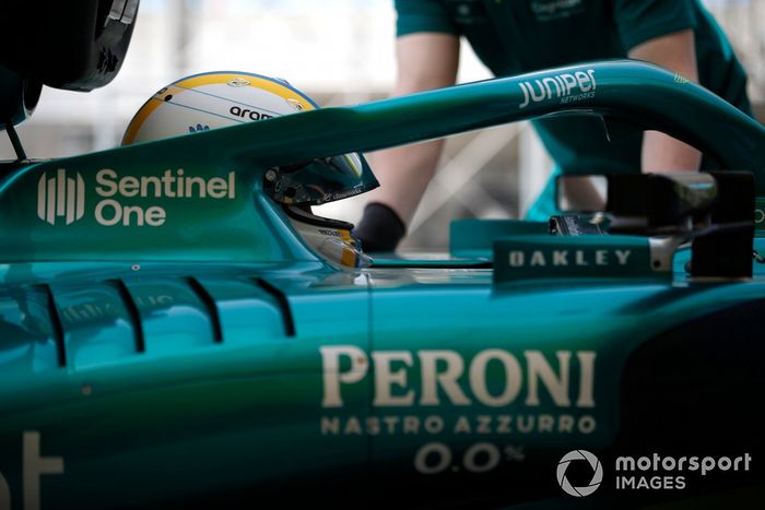 Sebastian Vettel, Aston Martin AMR22

