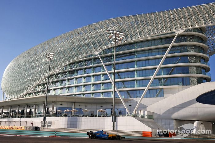 Fernando Alonso, Renault R25