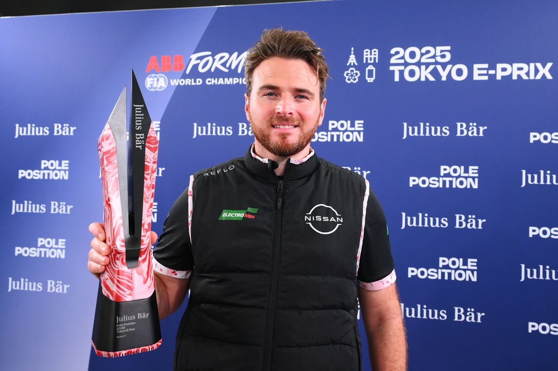 Zdobywca pole position Oliver Rowland, Nissan Formula E Team