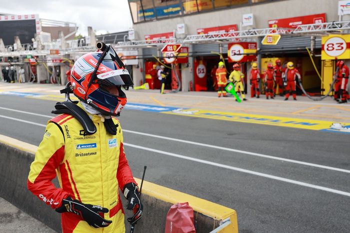 #83 AF Corse Ferrari 499P: Robert Kubica