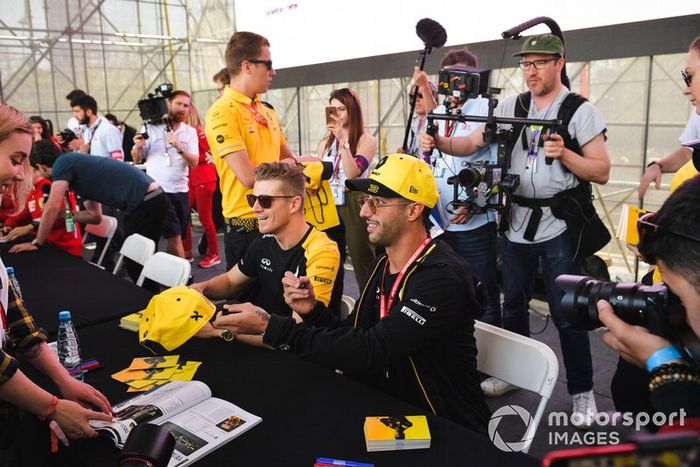 Daniel Ricciardo, Renault y Nico Hulkenberg, Renault F1 