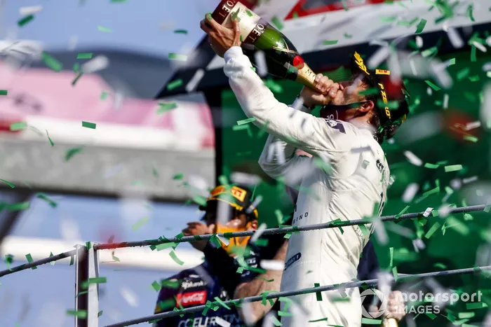 Podio: ganador Pierre Gasly, AlphaTauri