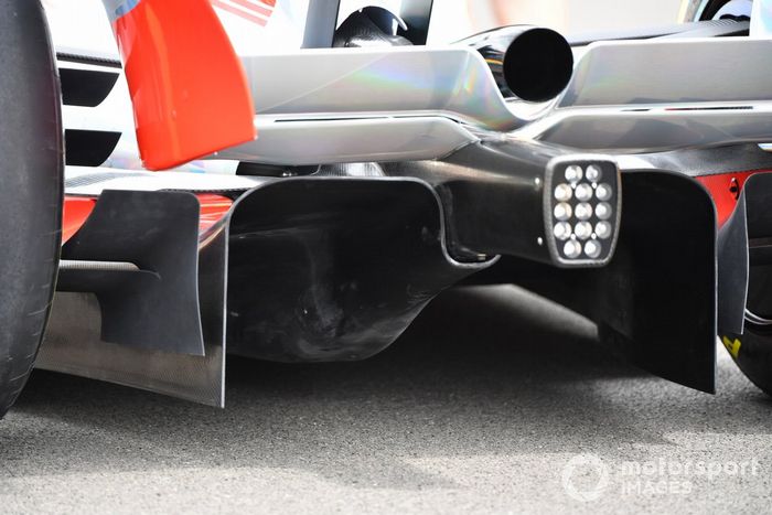 Detalle del difusor trasero del coche de Fórmula 1 2022