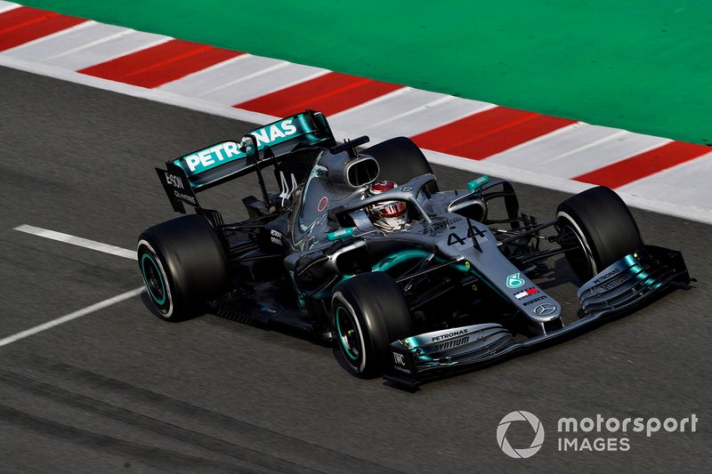 Lewis Hamilton, Mercedes AMG F1 W10. 