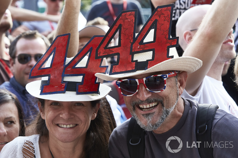 Fans of Lewis Hamilton, Mercedes AMG F1
