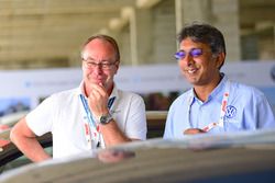 Bernhard Gobmeier, director de Volkswagen Group Motorsport, Sirish Vissa, director de Volkswagen Mot