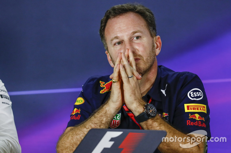 Керівник Red Bull Racing Крістіан Хорнер на прес-конференції
