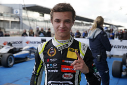 Race winner Lando Norris, Carlin Dallara F317 - Volkswagen