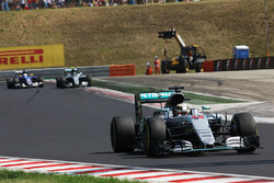 Льюіс Хемілтон, Mercedes AMG F1 W07 Hybrid