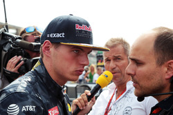 Max Verstappen, Red Bull Racing mit Gianpiero Lambiase, Red Bull Renningenieur