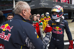 Хельмут Марко поздравляет Пьера Гасли, Prema Racing
