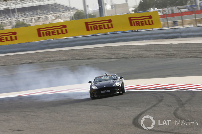 Заезд Pirelli Hot Laps: Даниэль Риккардо, Red Bull Racing