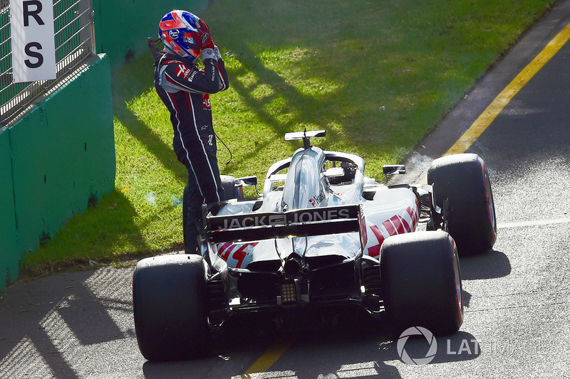 Romain Grosjean, Haas F1 Team VF-18, après son abandon