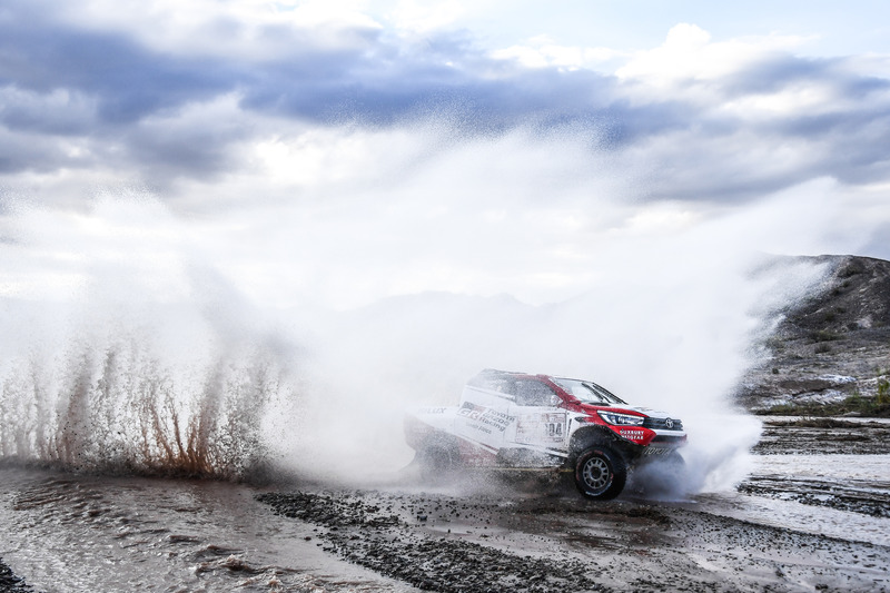 #304 Toyota Gazoo Racing Toyota Hilux: Giniel de Villiers, Dirk von Zitzewitz