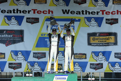 Ganadores de la carrera Antonio Garcia, Jan Magnussen, Corvette Racing