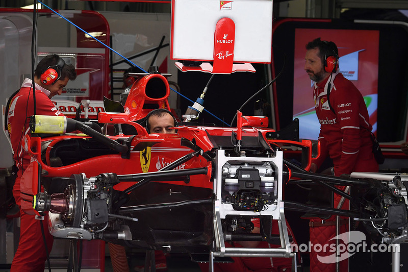 Подготовка Ferrari SF70H