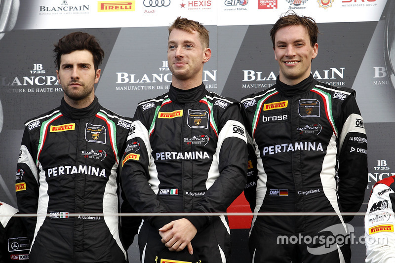 Podium: ganador #63 GRT Grasser Racing Team, Lamborghini Huracan GT3: Mirko Bortolotti, Christian En