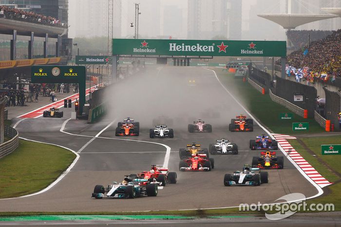 Los primeros instantes de la carrera