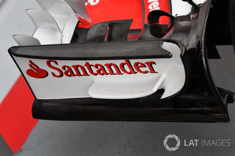 Vue détaillée de l'aileron avant de la Ferrari SF70H