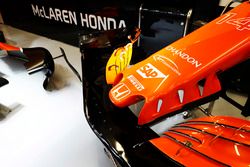 McLaren MCL32 detalle del alerón delantero